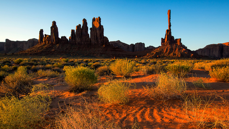 Photographs of the Navajo People and Monument Valley by Earl Waggoner 